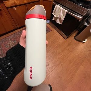 Owala 24oz Water Bottle in Boneyard